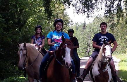 Rustic Camping Cabin with Fireplace in Private Woods near Bangor, Maine - Foto 16