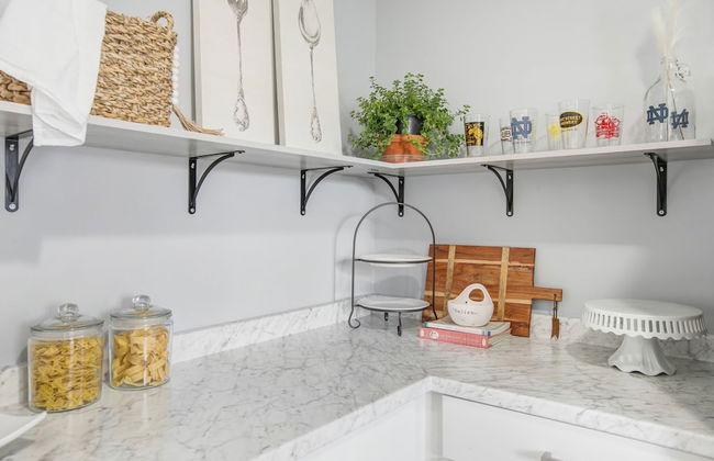 3 Bedroom 2 Bath Home Near Notre Dame 123nd - Foto 4