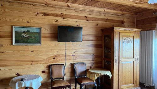 DREWNIANY DOM NA WZGÓRZU - Foto 2