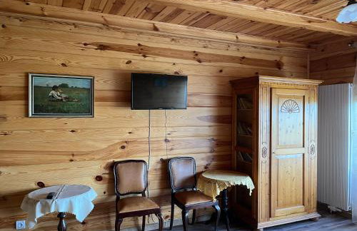 DREWNIANY DOM NA WZGÓRZU - Foto 2