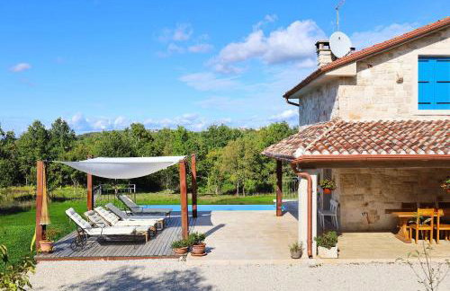 Atemberaubende und hundefreundliche Steinvilla mit Privatpool, Waschmaschine, WiFi - Foto 1