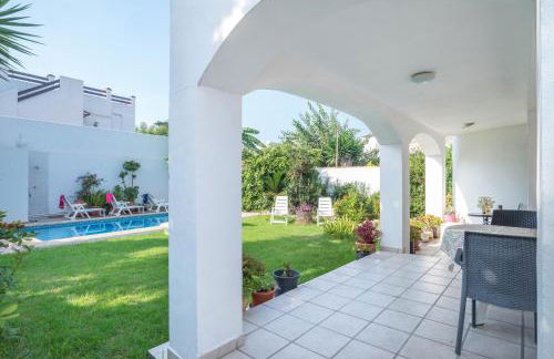 Villa at the Beach - Photo 2