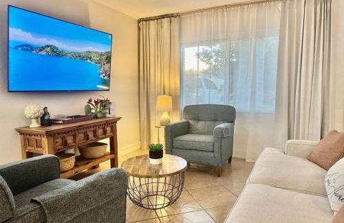 Tropical escape Pool Garden & Patio Near Tampa - Foto 10