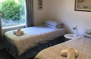 Stunning River Views, Tranquil Split-Level House, Private Garden & Parking - Foto 30