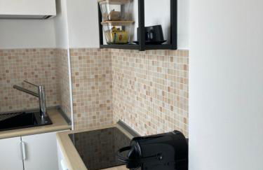 Monolocale con ampio terrazzo - Foto 12