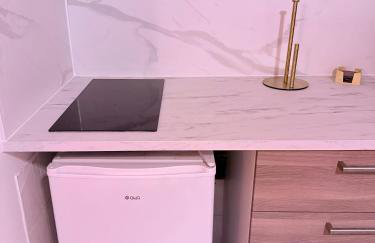 César Room - Appartement Antique 2-3 pers, parking privé,proche centre et gare - Foto 14