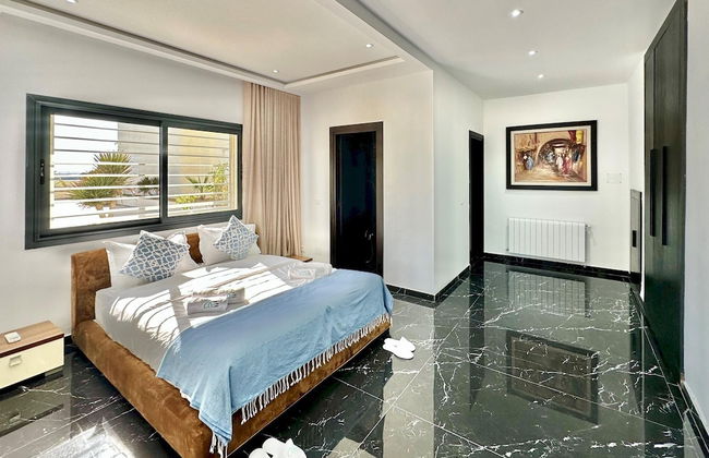 Gammarth Touristique Piscine Commune Bord de mer - Foto 3