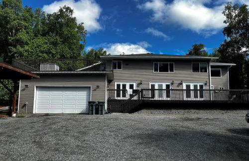 Newly Remodeled spacious units, minutes from mountains, inlet, downtown and airport - Photo 42