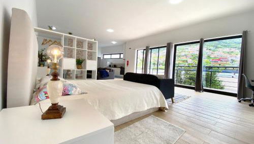 Machico flat center near beach w parking - Foto 4