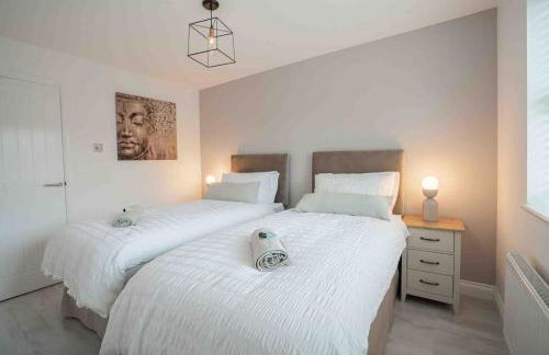 Stylish 2-Bedroom Home, Guests 5, Fast Wi-Fi, Near NEC & BHX - Foto 4