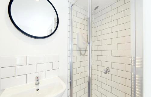 Pass the Keys 19th Century Barn with Free Parking - Foto 16