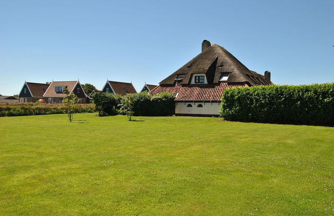 Lovely Holiday Home in Texel Near Sea - Foto 53