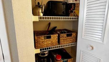 Fun cozy beach retreat! Steps to beach, heated pool & pickleball - Foto 4