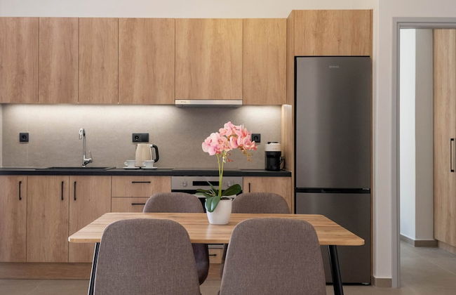 Parikia's Urban Oasis - Photo 23