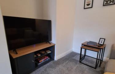 Cosy Mytholmroyd Getaway - Photo 4