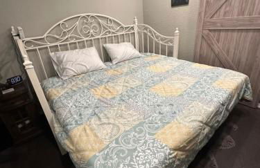 Nestled in a peaceful neighborhood - Foto 16