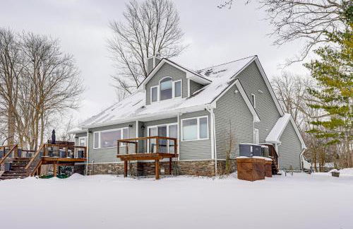 Lakefront Escape with Deck 10 Mi to Ann Arbor! - Foto 3