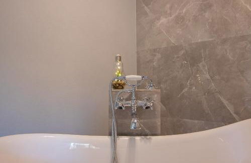 Georgianna's suite with private pool , 'greysuite' - Foto 18