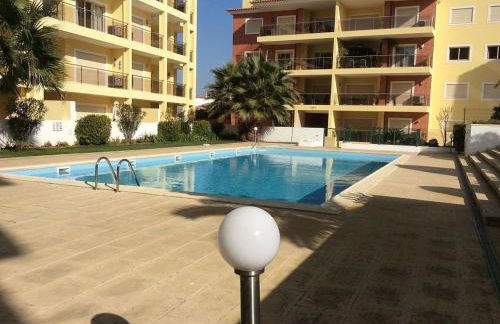 HENRI'S APARTMENTS - Pátio do Convento - Foto 16