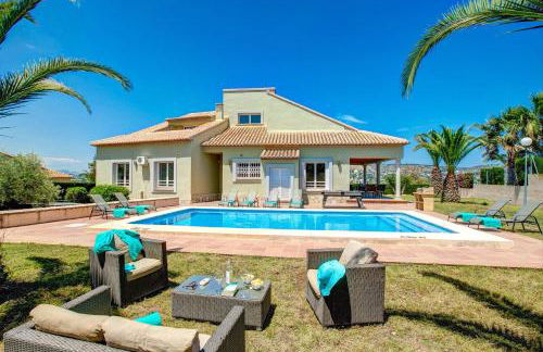 Villa Fresno by Villa Plus - Photo 27