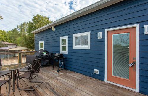 3BR House By Lake with BBQ Fire Pit & EV Charger - Foto 5