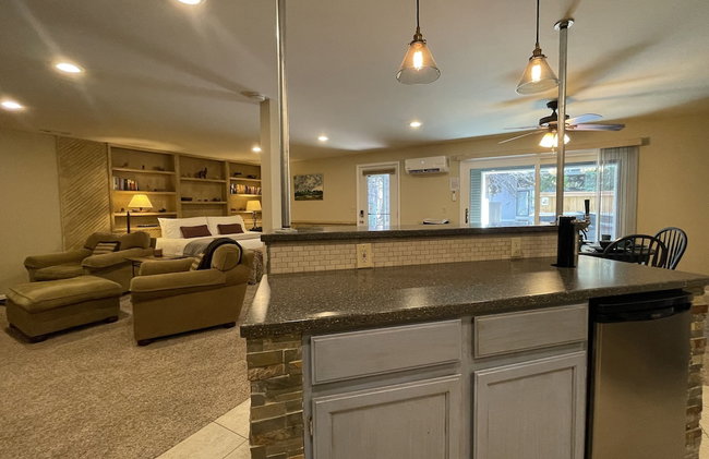 Couples Retreat With Hot Tub, Sauna and Steam Room - Foto 53