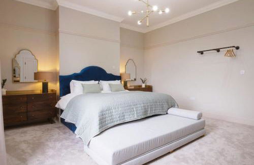 Our House Collective - Luxury Stay in Lincoln City Centre, Hot tub, Sleeps 16 - Foto 28