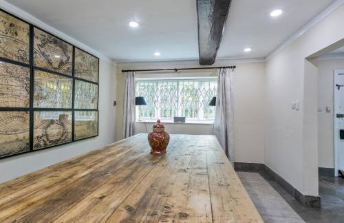 Secluded Mansion Retreat - Expansive Private Oasis - Pass the Keys - Foto 34