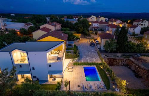 Apartmani Vila Mara M 2 i M 3 heated pool - Foto 1