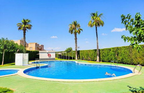 Amazing Apartment In Torrevieja - Foto 1