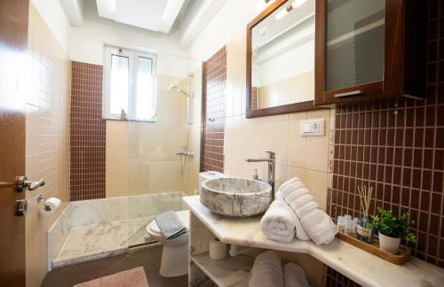 Seascape Village - Spacious 3-Bed Apartment with Private Garden and Parking - Foto 15