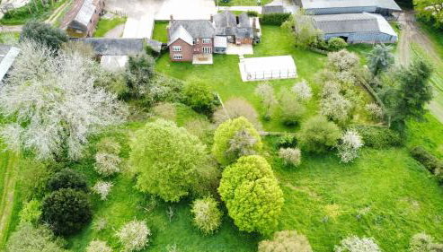 Large House On Farm With Own Heated Pool, As Seen On BBC TV - Foto 3