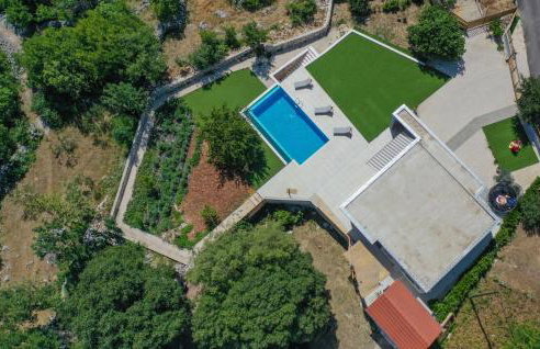 Gorgeous Home In Katuni With Wifi - Foto 12