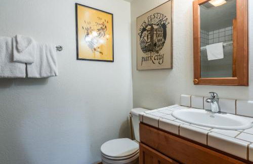 Courchevel #15 - 2 Bedroom, 2 Bathroom, Sleeps 6! Just steps to Canyon Lodge! - Foto 17