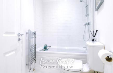 Designer apartments for City Breaks in Chester - Photo 22