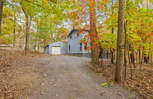 Wooded Chalet w Hot Tub & Indoor Pool, Gym Access - Foto 61