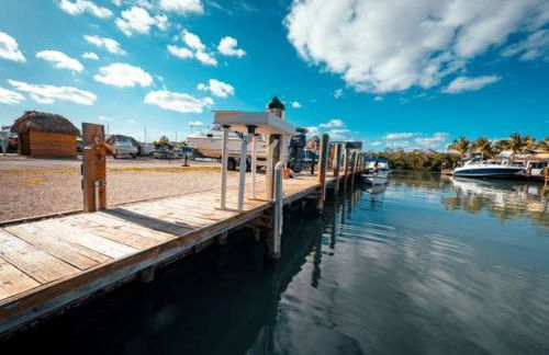 Waterfront Studio 2, Couples Oasis, Kayaks, Pool - Photo 25