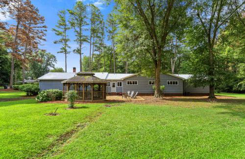 Spacious Family Home - 10 Mins to Cartersville - Photo 42