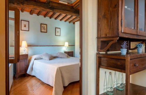 Small Rustic Apartment - Photo 16