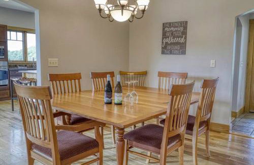 Huge Home w Studio Apt-Mountain Views-Hot Tub-Sauna - Foto 12