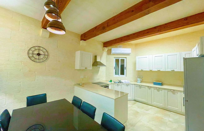 Amazing 4 Bedroom Holiday Home With Infinity Pool - Foto 12