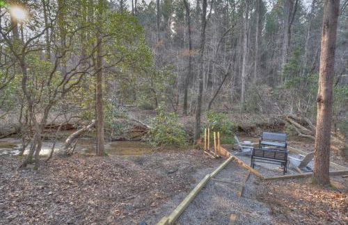 Luxury Cabin Sleeps 8 with creekside fire pit near Helen GA - Foto 44