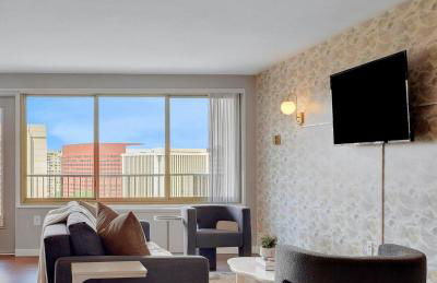 Boutique DCA Unit-Sleeps 7-Free Parking-Great Spot - Foto 8