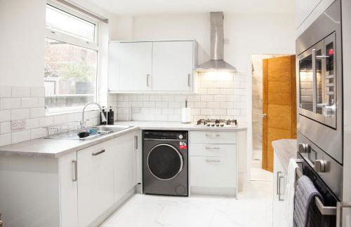 Entire Luxury Home in Old Trafford, next to MUFC - Foto 12