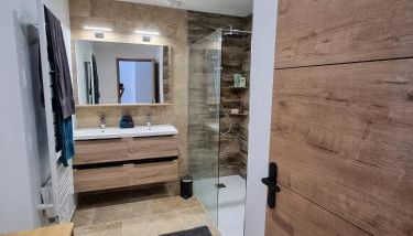 Maison 2 chambres avec extérieur et jacuzzi - Foto 3