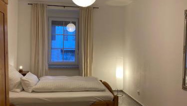4-Zimmer-Apartment-Saarbrücken-Ost für privat und geschäftlich Reisende - Foto 3