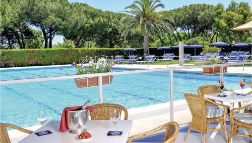 Two-Bedroom Holiday Home In Baia Domizia Saurunca - Foto 5