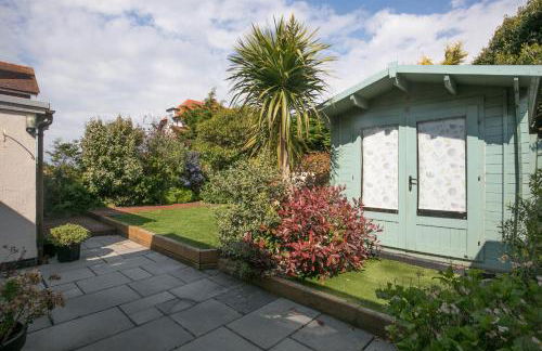 The Cottage on the Beach - Sleeps 7 - Large Garden - Foto 52