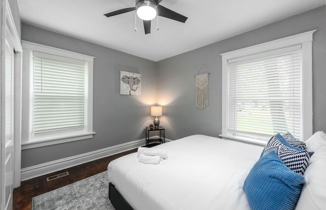 Central Garden Getaways Corp Rentals by NamaStay - Photo 6