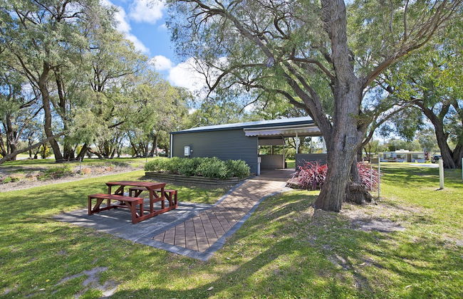 Acclaim Rose Gardens Beachside Holiday Park - Foto 40